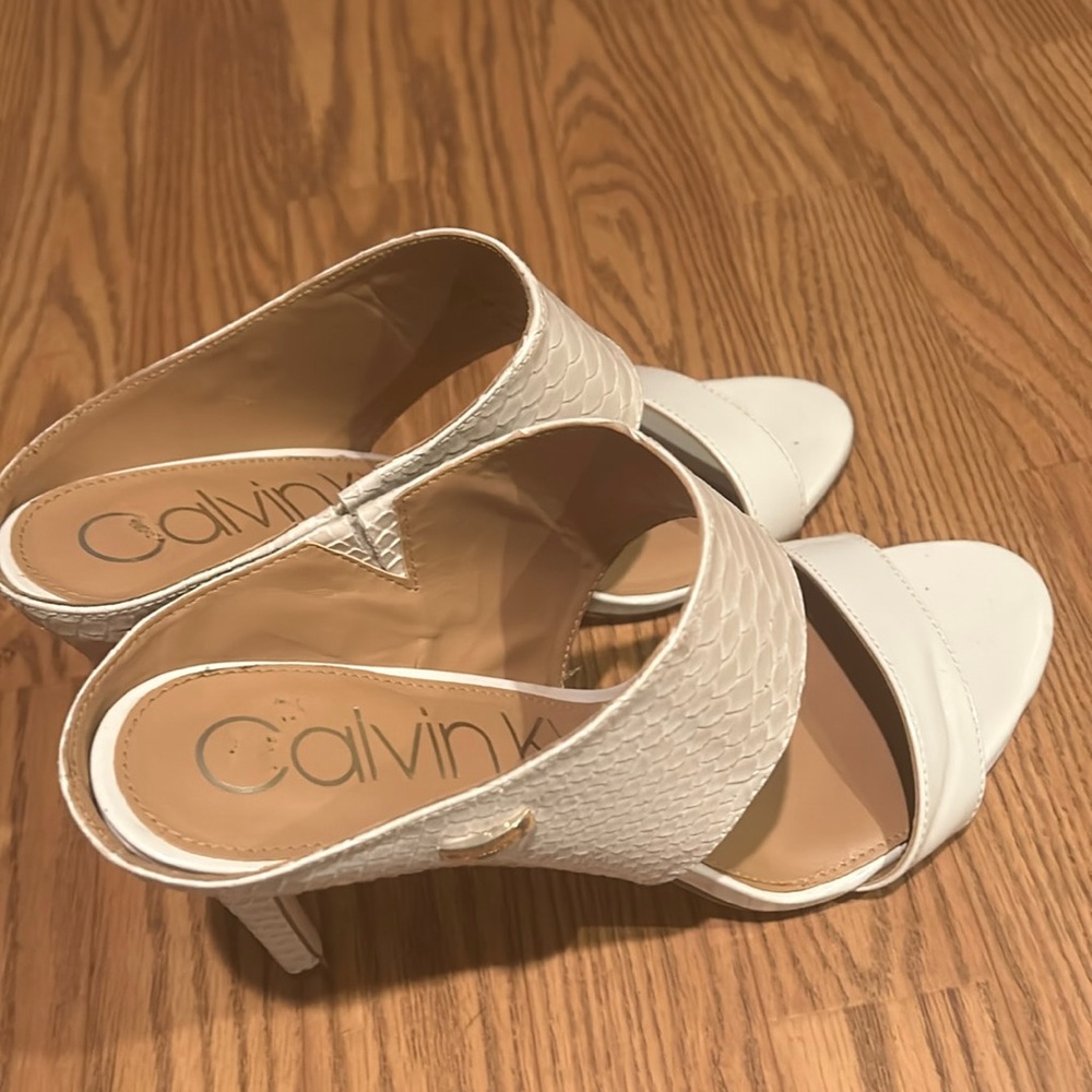 Ladies heels